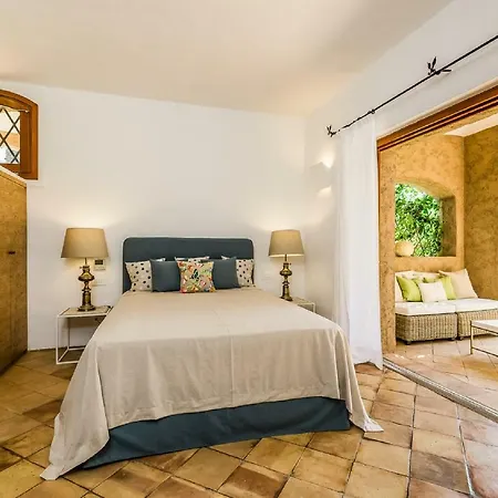 Cardebello Alloggio in famiglia Porto Cervo